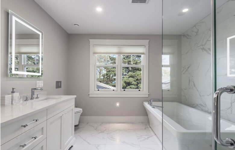 Seaside Serenity - Seabright, Canada