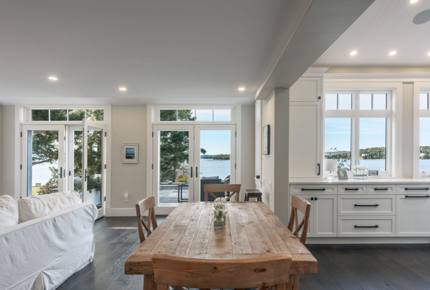 Seaside Serenity - Seabright, Canada