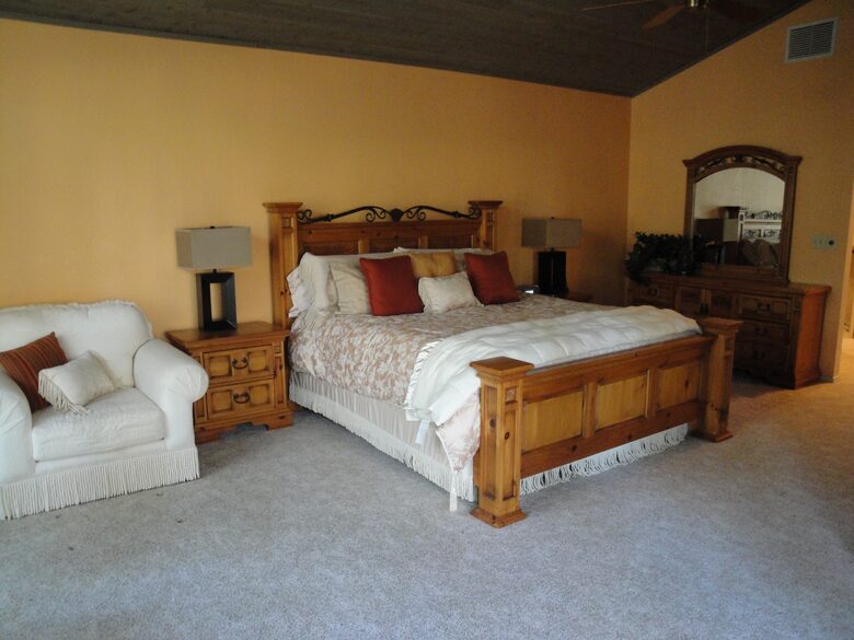 SKI OR GOLF IN THE MAGICAL FOREST - Flagstaff, Arizona