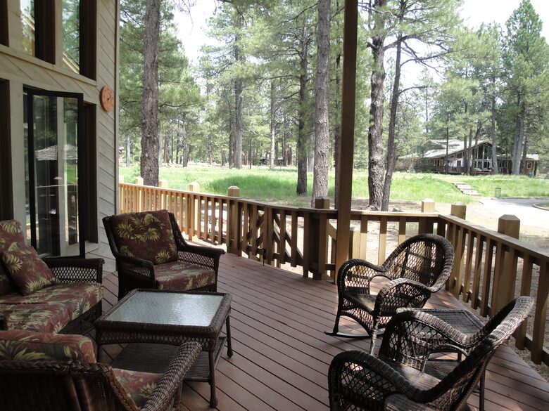 SKI OR GOLF IN THE MAGICAL FOREST - Flagstaff, Arizona