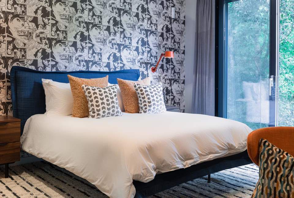 The Pool Deck - Lechlade, Cotswolds, Gloucestershire, United Kingdom