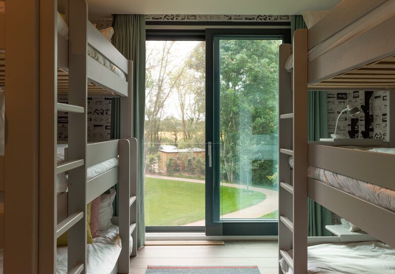 The Pool Deck - Lechlade, Cotswolds, Gloucestershire, United Kingdom