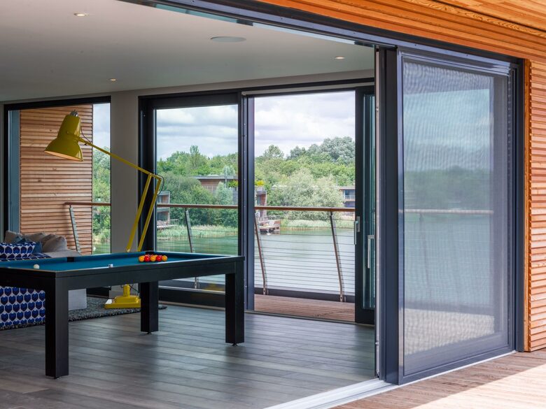 The Pool Deck - Lechlade, Cotswolds, Gloucestershire, United Kingdom