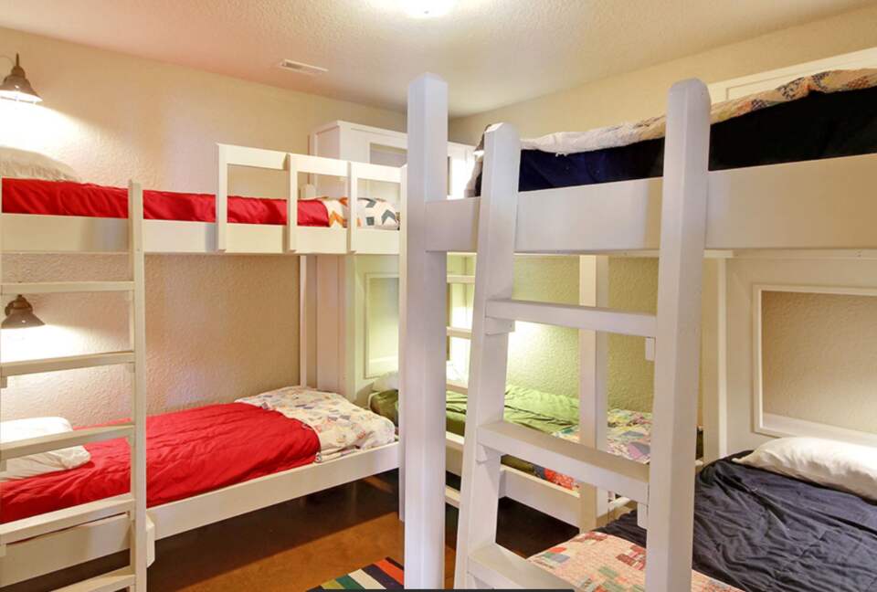 Hiawassee Lakefront Home - Hiawassee, Georgia