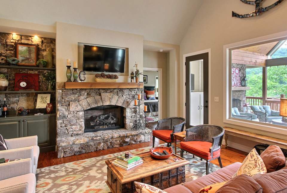 Hiawassee Lakefront Home - Hiawassee, Georgia