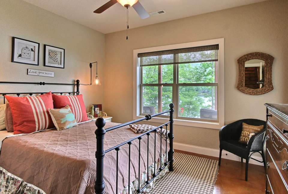 Hiawassee Lakefront Home - Hiawassee, Georgia