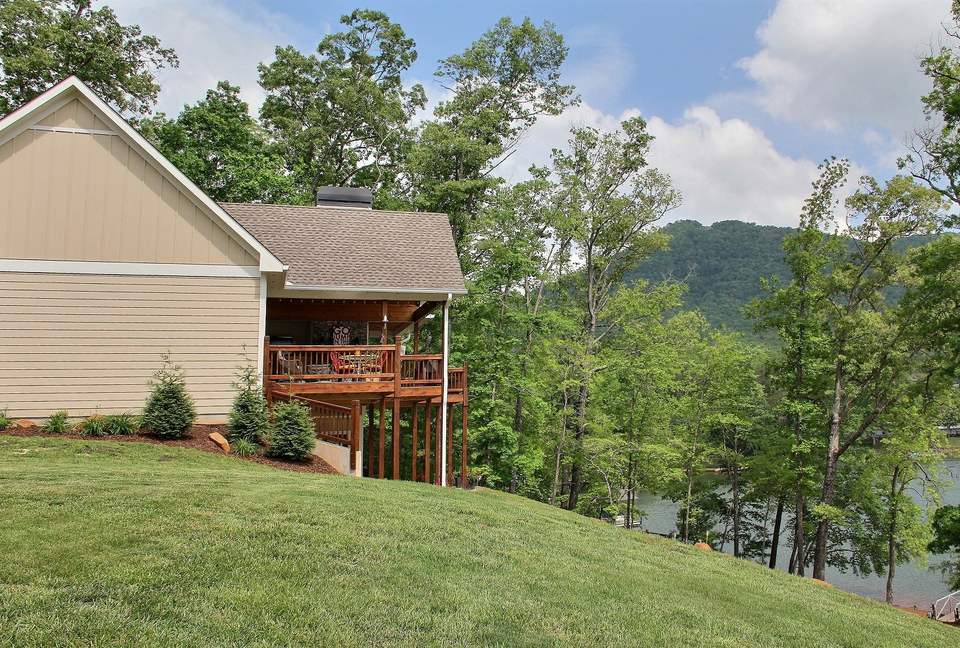 Hiawassee Lakefront Home - Hiawassee, Georgia