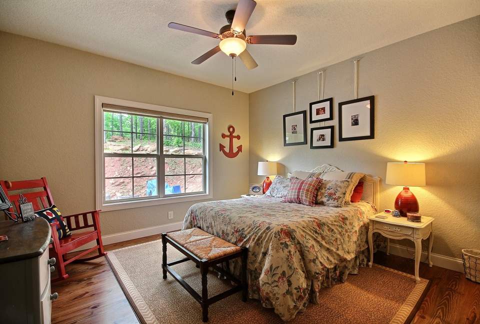 Hiawassee Lakefront Home - Hiawassee, Georgia