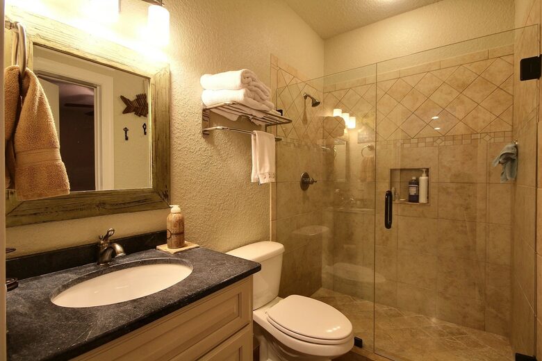 Hiawassee Lakefront Home - Hiawassee, Georgia