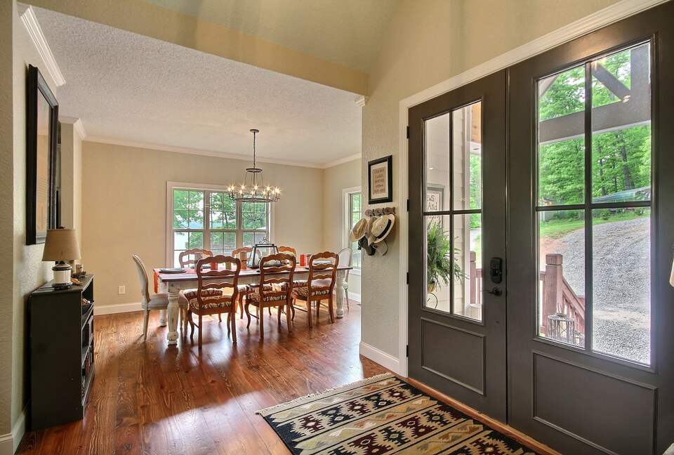 Hiawassee Lakefront Home - Hiawassee, Georgia