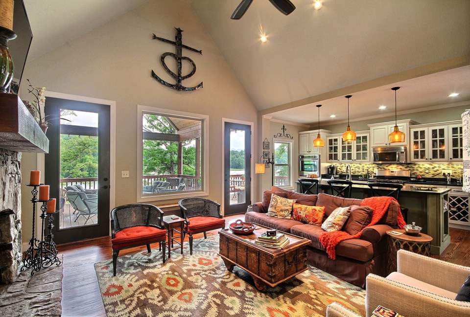 Hiawassee Lakefront Home - Hiawassee, Georgia