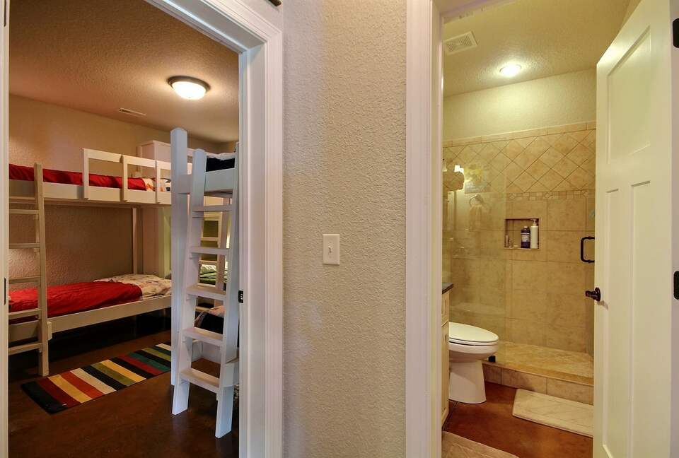 Hiawassee Lakefront Home - Hiawassee, Georgia