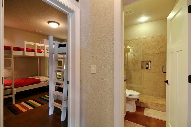 Hiawassee Lakefront Home - Hiawassee, Georgia