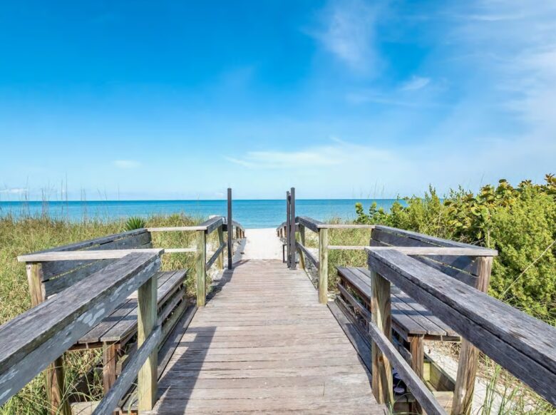 Naples Palm Breeze - Naples, Florida