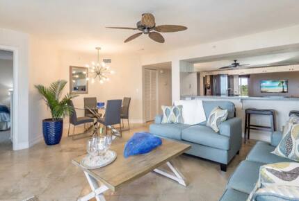 Naples Palm Breeze - Naples, Florida