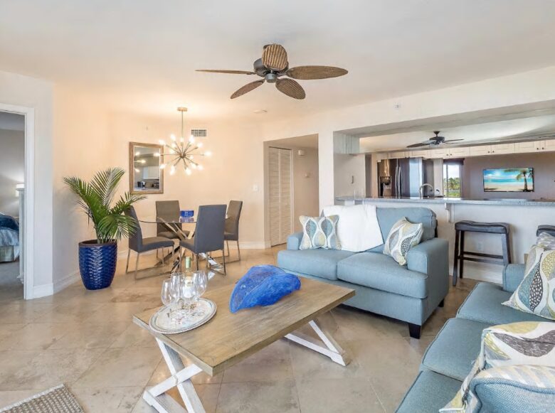 Naples Palm Breeze - Naples, Florida