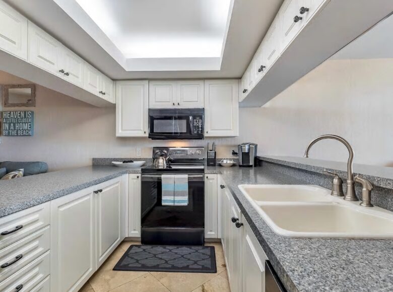 Naples Palm Breeze - Naples, Florida