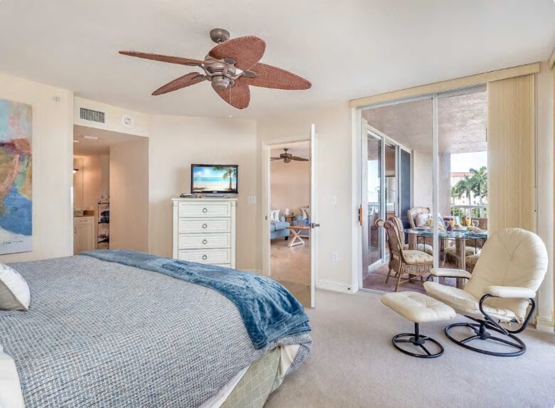 Naples Palm Breeze - Naples, Florida