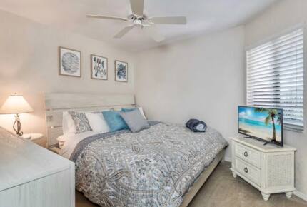 Naples Palm Breeze - Naples, Florida