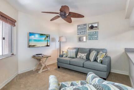 Naples Palm Breeze - Naples, Florida