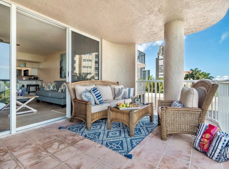 Naples Palm Breeze - Naples, Florida