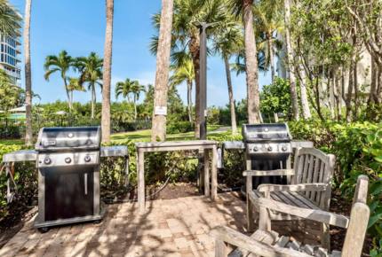 Naples Palm Breeze - Naples, Florida