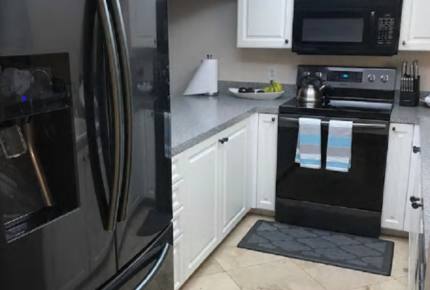 Naples Palm Breeze - Naples, Florida