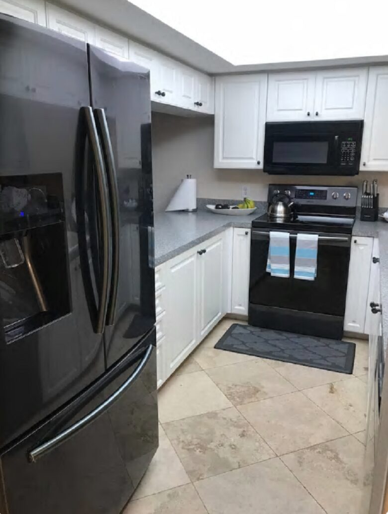 Naples Palm Breeze - Naples, Florida