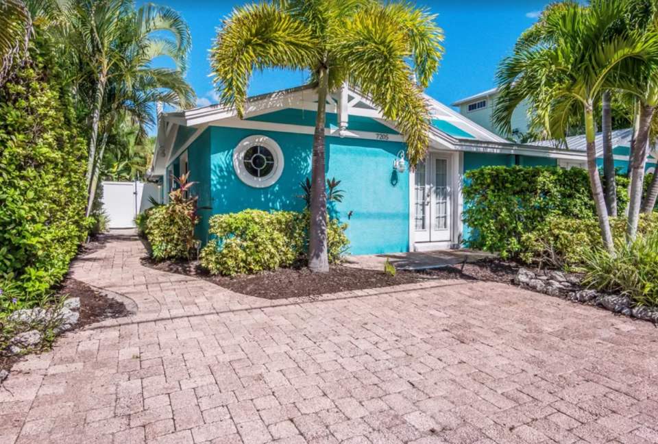 Mermaid's Hideaway Villa - Holmes Beach, Florida