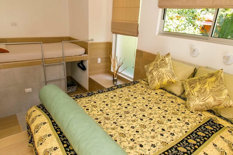 Beachfront, Be Happy! - Quepos/Manuel Antonio, Costa Rica