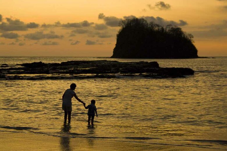 Beachfront, Be Happy! - Quepos/Manuel Antonio, Costa Rica