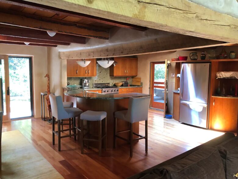 Taos Adobe Hideaway - LLano que Mado, New Mexico