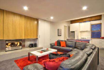 Luxury on the Lake - Queenstown, New Zealand