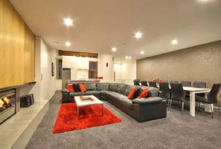 Luxury on the Lake - Queenstown, New Zealand