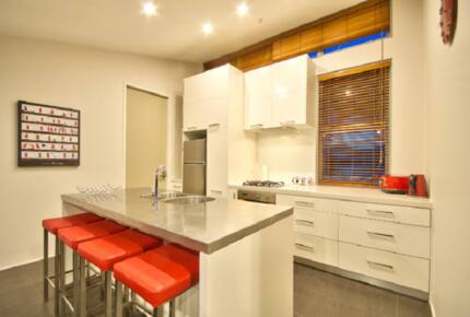 Luxury on the Lake - Queenstown, New Zealand