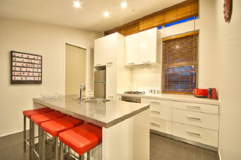 Luxury on the Lake - Queenstown, New Zealand