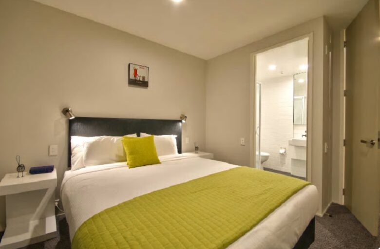 Luxury on the Lake - Queenstown, New Zealand