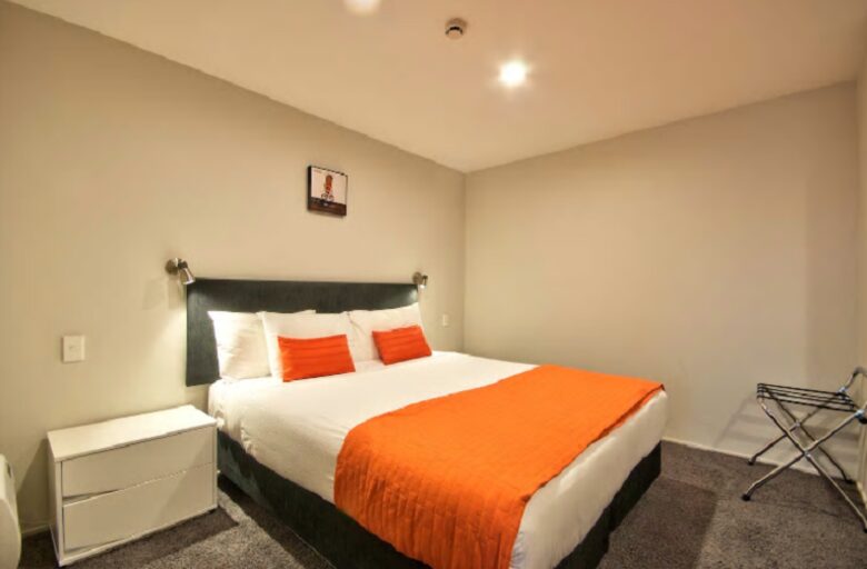 Luxury on the Lake - Queenstown, New Zealand