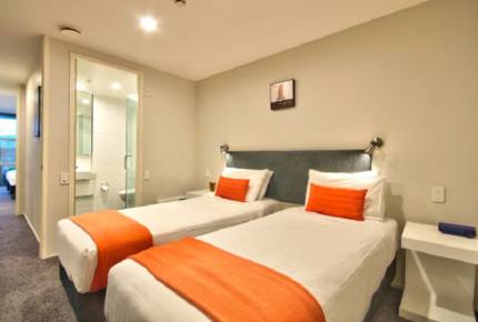 Luxury on the Lake - Queenstown, New Zealand