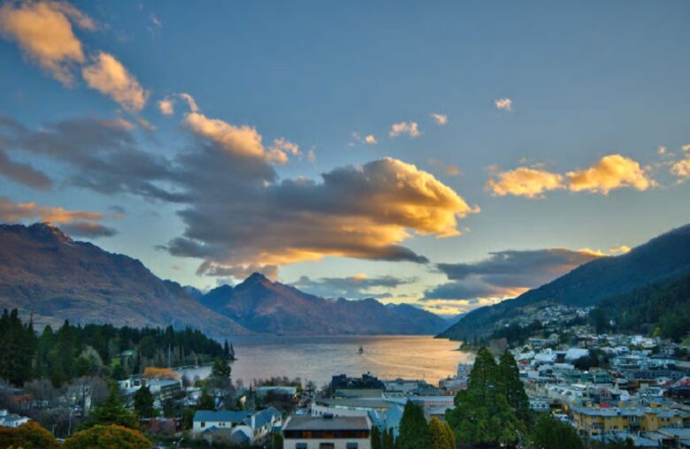Luxury on the Lake - Queenstown, New Zealand