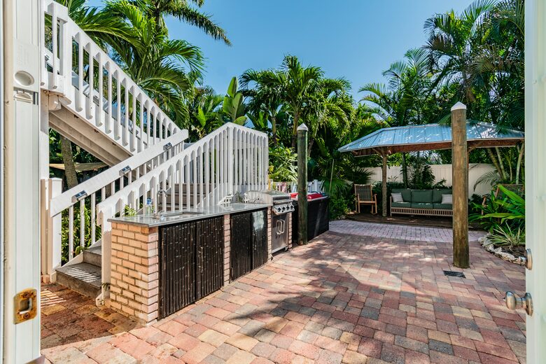 Silver Palm Beach House - Anna Maria Island, Florida
