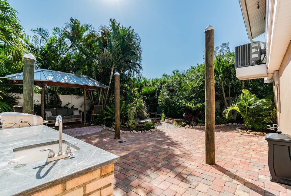 Silver Palm Beach House - Anna Maria Island, Florida