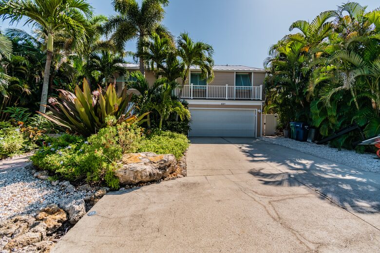 Silver Palm Beach House - Anna Maria Island, Florida