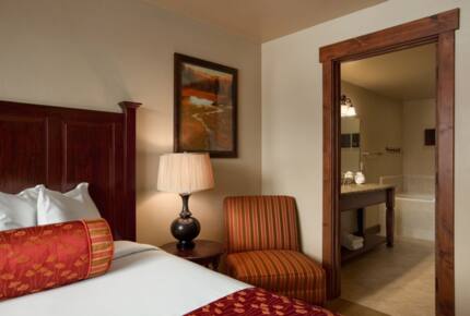 Grand Lodge Ski In/Ski Out - 1 Bedroom - Breckenridge, Colorado