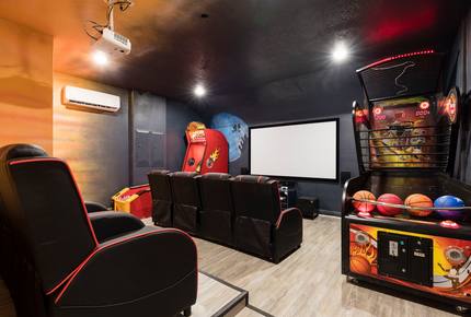 Reunion Luxury Fun House - Reunion, Florida