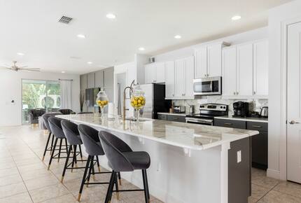 Reunion Luxury Fun House - Reunion, Florida