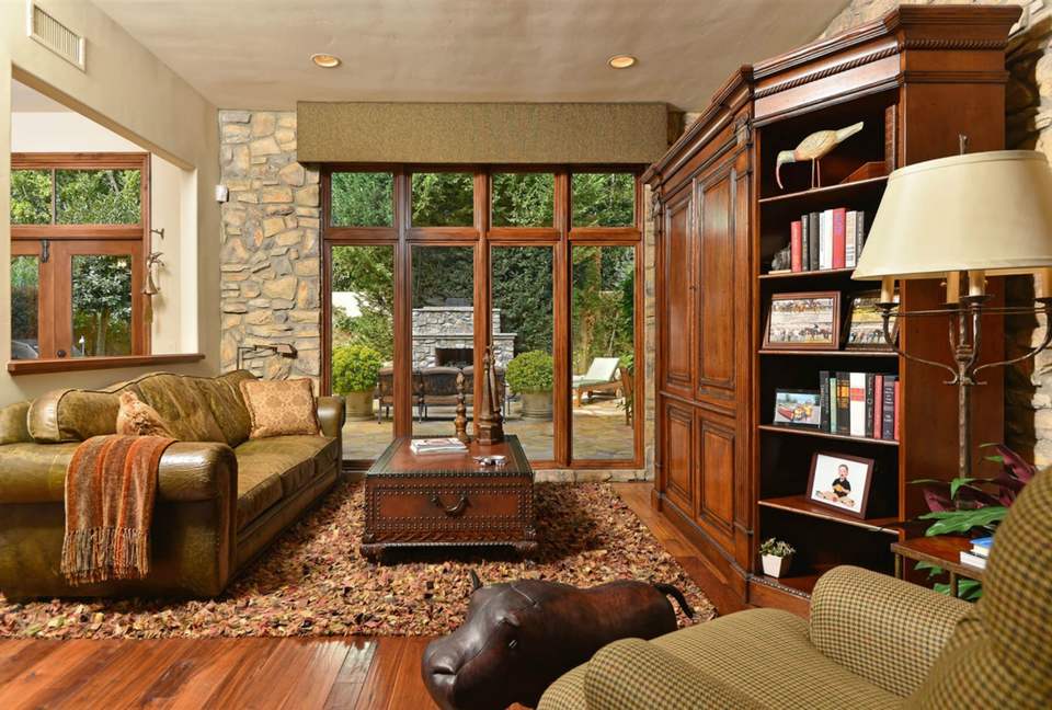 Luxury Tuscan La Jolla Townhouse - La Jolla, California