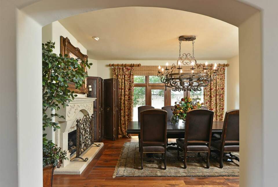 Luxury Tuscan La Jolla Townhouse - La Jolla, California