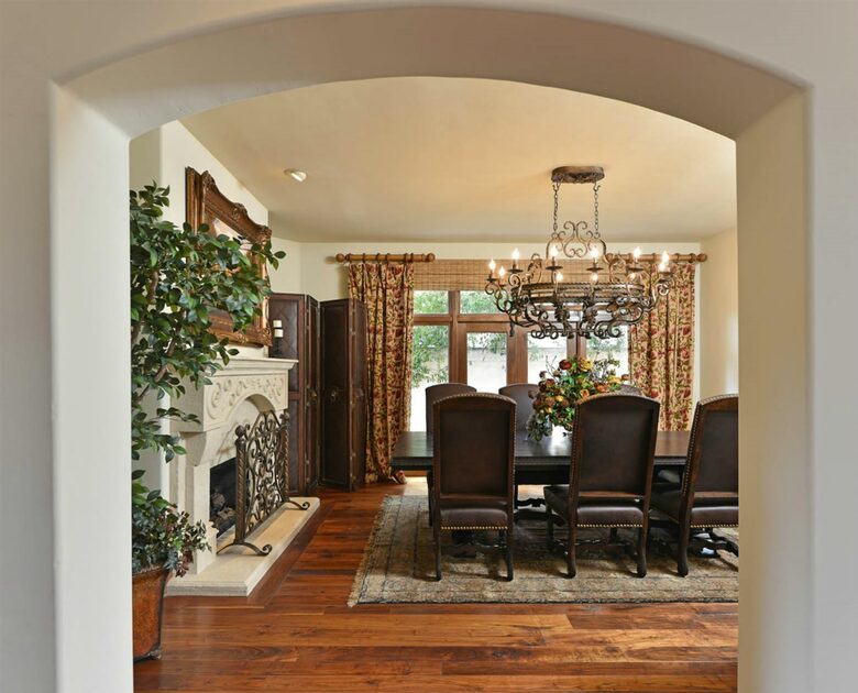 Luxury Tuscan La Jolla Townhouse - La Jolla, California