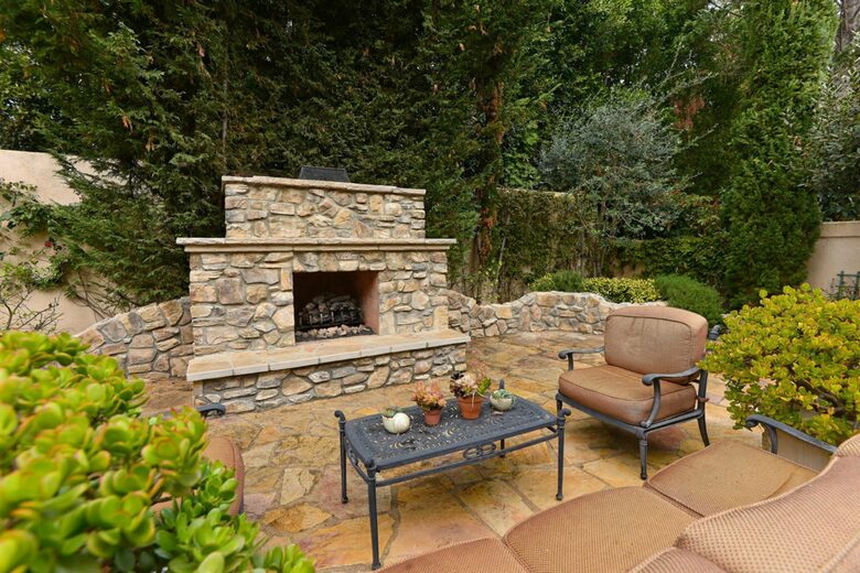 Luxury Tuscan La Jolla Townhouse - La Jolla, California